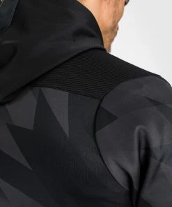 Venum Razor Hoodie - Black/Gold -Boxing Sport Store 0 252F5 252F2 252Fd 252F052dd7af91cf7c0237edde2df808a5cb905cf696 10 329a63c4 5b09 456e bd3d 019e4705d95f