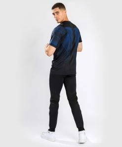 CSD FASHION UFC AUTHENTIC FIGHT NIGHT 2.0 KIT BY VENUM MEN'S WALKOUT JERSEY - Midnight Edition -Boxing Sport Store 0 252F7 252Fd 252Fb 252F07db29c74a81f9d34900a956fc3fbe90e3490ce0 VNMUFC 06 0c937448 406c 41fd 8589 5f69729d6f1d