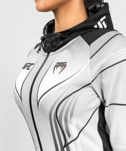 UFC Venum Authentic Fight Night 2.0 Women's Walkout Hoodie - White -Boxing Sport Store 0 252Fe 252Fe 252F4 252F0ee4c6c5c875653dd406ff5fd16a330b67f22094 VNMUFC 00146 002 13 54f8c308 5c54 49b1 a416 83c9c9be6ce0