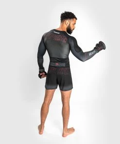 Venum Okinawa 3.0 Rashguard Long Sleeves - Black/Red -Boxing Sport Store 1 252F2 252F8 252F5 252F128502f427b785d06adc1ea2cb05135a6cdadf4c 5U0A9602