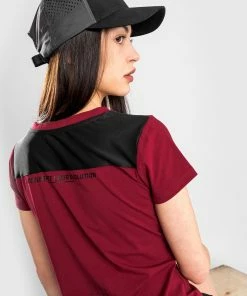 UFC Venum Performance Institute T-Shirt - For Women - Red -Boxing Sport Store 1 252F4 252F6 252F0 252F1460cdad9c633f4bc55e32d8d34600db15e1ef99 VNMUFC 00096 003 03 b3c76516 1376 4416 b1ae 735ef920a9d8