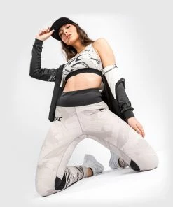 UFC Venum Authentic Fight Week Women's 2.0 Zip Hoodie - Black/Sand 12 UFC Venum Authentic Fight Week Women's 2.0 Zip Hoodie - Black/Sand -Boxing Sport Store 2 252F6 252F1 252F4 252F26146a9dac59fef7032f44246d445c2814daa57c VNMUFC 00116 040 03 229a8af8 a619 4699 ae52 cc02b2f9aa84