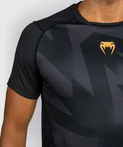 Venum Razor Dry Tech T-Shirt - Black/Gold 13 Venum Razor Dry Tech T-Shirt - Black/Gold -Boxing Sport Store 2 252F8 252F7 252F0 252F2870643bf92da4fc8cfac4574744339f64da50aa y f9fb5abf d94a 49d7 bc14 1fba64a48bd8