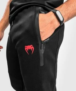 Venum Okinawa 3.0 Joggers - Black/Red -Boxing Sport Store 2 252F9 252Fa 252F1 252F29a1ec000ae7877e9a2e87c58095aa3a814fa718 5U0A9527