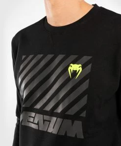 Venum Stripes Crewneck Sweatshirt - Black -Boxing Sport Store 2 252Fa 252F6 252Fc 252F2a6c237e759216cae2082198c8b9694fe5da2aa2 SWEAT STRIPPES BLACK 05