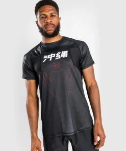 Venum Okinawa 3.0 Dry Tech T-Shirt Short Sleeves - Black/Red -Boxing Sport Store 2 252Fd 252F0 252Fb 252F2d0bfae86e5e77fed8b287a8c7c8aa44b1b63c18 DRYTECH OKINAWA BLACK RED 01