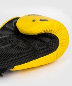 Venum Angry Birds Boxing Gloves - For Kids - Yellow -Boxing Sport Store 2 252Fd 252F1 252F4 252F2d14de8c544c50353f943240d49fd75a50418d2e BG ANGRYBIRD YELLOW 08 17d61058 482d 4ab4 b60b c233278146cc