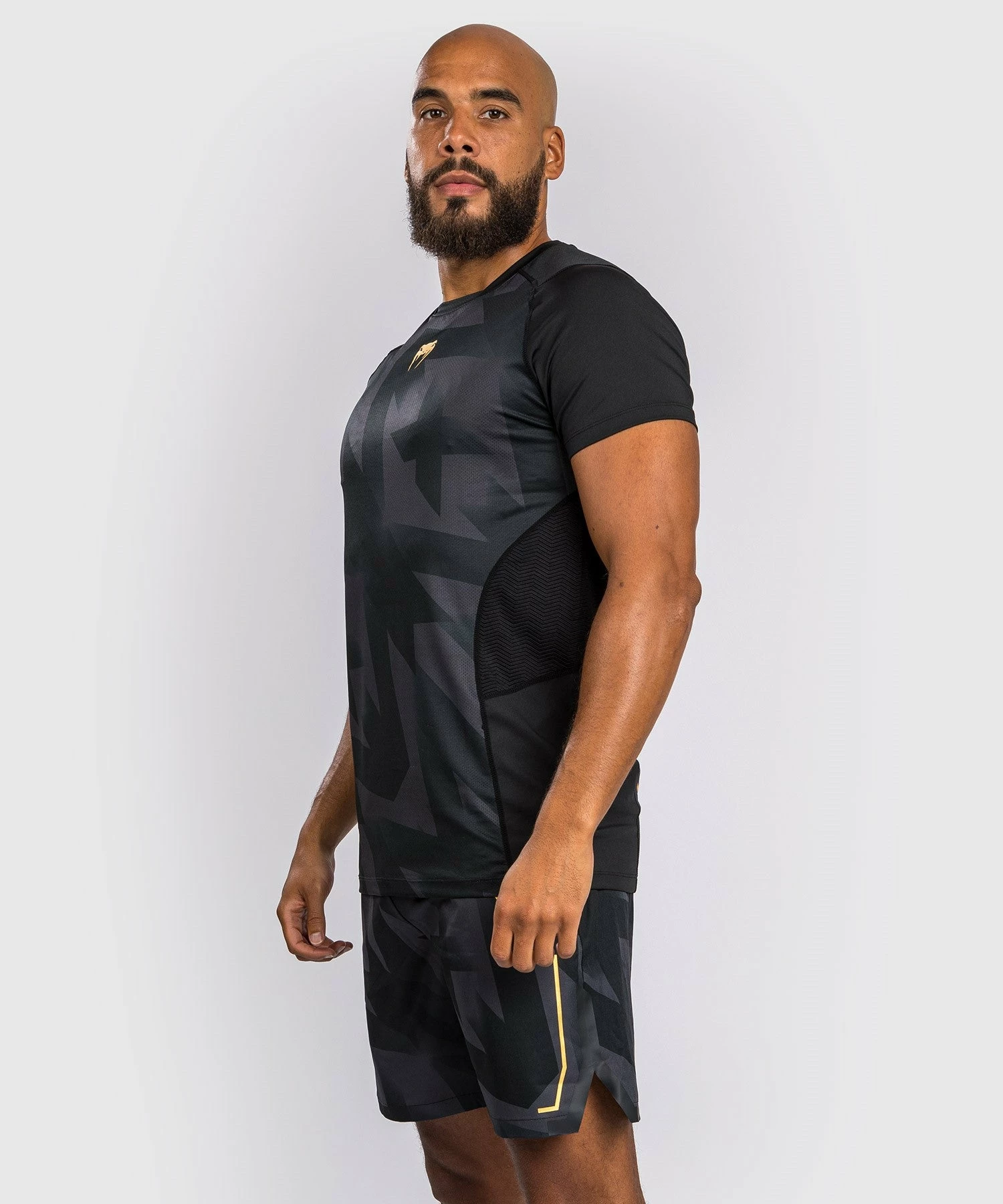 Venum Razor Dry Tech T-Shirt - Black/Gold 3 Venum Razor Dry Tech T-Shirt - Black/Gold