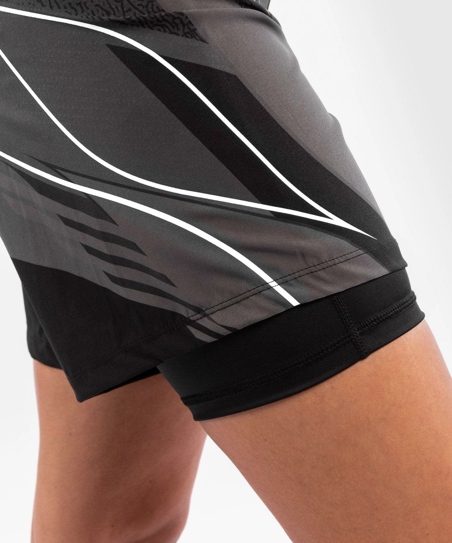 UFC Venum Authentic Fight Night Women's Shorts - Long Fit - Black 8 UFC Venum Authentic Fight Night Women's Shorts - Long Fit - Black - Image 6