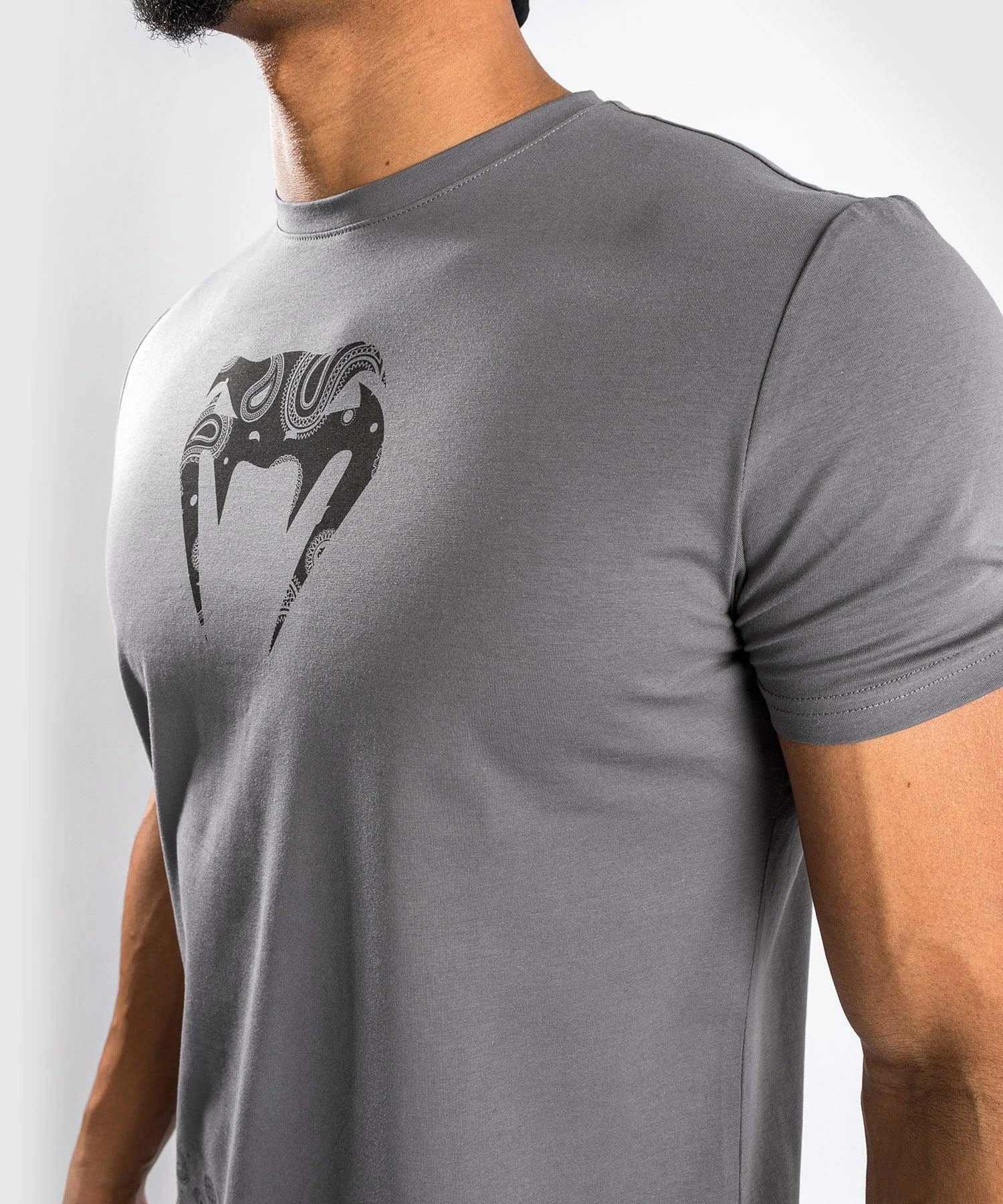 Venum Cali 34 Interference T-Shirt - Dark Grey 8 Venum Cali 34 Interference T-Shirt - Dark Grey - Image 6