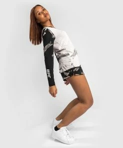 UFC Venum Authentic Fight Week Women's 2.0 Long Sleeve T-Shirt - Sand/Black 12 UFC Venum Authentic Fight Week Women's 2.0 Long Sleeve T-Shirt - Sand/Black -Boxing Sport Store 5 252F3 252F1 252Fe 252F531e1996da9ed9dd2e0f3a3d7c955c5bf7cd2bc5 VNMUFC 00127 040 08 14f68a1b 8e39 4ec0 8578 bbb82f247167