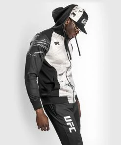 UFC Venum Authentic Fight Week Men's 2.0 Zipped Hoodie - Sand -Boxing Sport Store 5 252F6 252F0 252Ff 252F560f95cac6428f92aaeca9a79852b2376a3b1d76 VNMUFC 00102 040 09 e812e952 b6df 4cb3 a3a0 cc33c7ac8e08