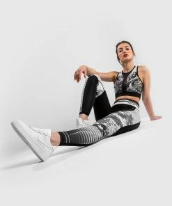 Venum YKZ21 Sport Bra - Black/White 17 Venum YKZ21 Sport Bra - Black/White -Boxing Sport Store 6 252F8 252F4 252Fc 252F684ca31e692e275cd246b0ad107fa3270427b51b BRA YKZ BLACK WHITE 08