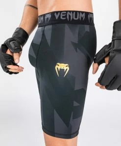 Venum Razor Vale Tudo Shorts - Black/Gold -Boxing Sport Store 6 252Fc 252F3 252F6 252F6c362cb62157a7d9418dc11973dbced3e9a8348f 5 7cb16a36 f7c2 4265 bd9a acb5a2696417