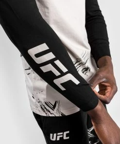 UFC Venum Authentic Fight Week Men's 2.0 Long Sleeve T-Shirt - Sand/Black -Boxing Sport Store 6 252Ff 252F2 252Fa 252F6f2a99a84e5538d3959b4a7442f9d178dd74ff76 VNMUFC 00111 040 12 63b08600 9568 48ba b7e9 7cdb011b3d45