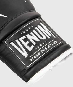 Venum Giant 2.0 Pro Boxing Gloves - With Laces - Black/White -Boxing Sport Store 6 252Ff 252Fb 252F5 252F6fb59180015da05d1cb4f4fb7e0f52ba22b5868a IMG 7937 copie