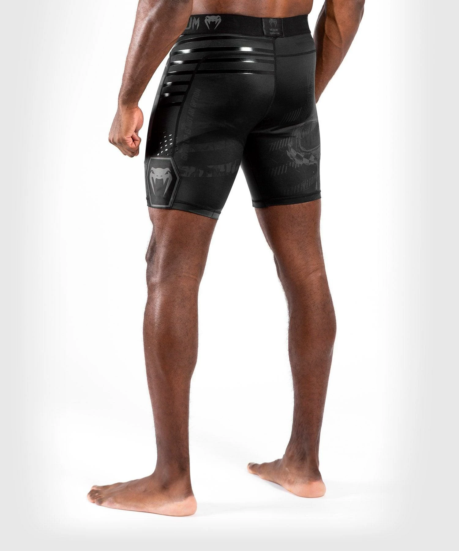Venum Skull Vale Tudo Shorts - Black/Black 6 Venum Skull Vale Tudo Shorts - Black/Black - Image 4