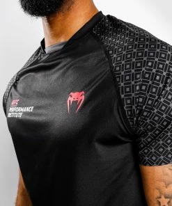 UFC Venum Performance Institute Dry Tech T-Shirt - Black/Red 16 UFC Venum Performance Institute Dry Tech T-Shirt - Black/Red -Boxing Sport Store 7 252F7 252Fa 252F6 252F77a6368dbd789ba628edae5a732a8029fe950c45 VNMUFC 00088 100 22