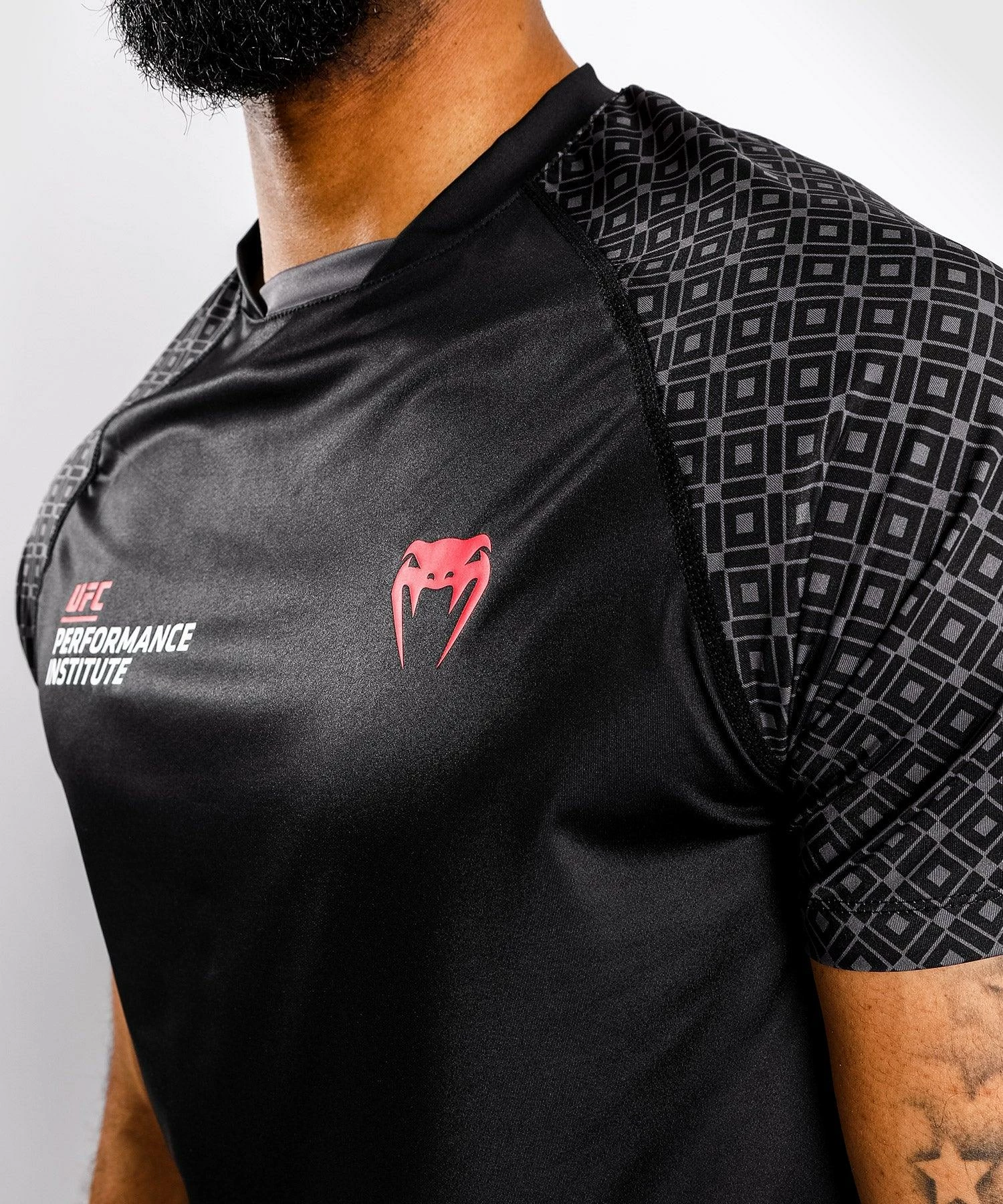 UFC Venum Performance Institute Dry Tech T-Shirt - Black/Red 9 UFC Venum Performance Institute Dry Tech T-Shirt - Black/Red - Image 7