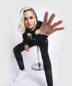 Venum Classic Hoodie - For Women - Black -Boxing Sport Store 7 252F9 252F5 252Fc 252F795cfaed2342b456fd1ee51b0655b538eb796469 HOODIE CLASSIC BLACK WOMEN3