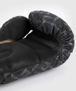 Venum Assassin's Creed Reloaded Boxing Gloves - Black 13 Venum Assassin's Creed Reloaded Boxing Gloves - Black -Boxing Sport Store 7 252Fd 252F0 252F3 252F7d0315b5fec6ea43a87fab87dd8fed67f0b98bb8 BG ASSASSINSCREED 2 BLACK 06