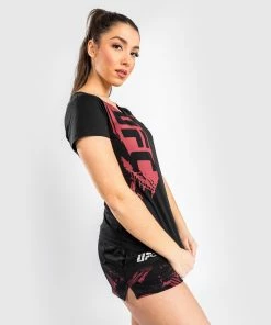UFC Venum Authentic Fight Week Women's 2.0 Short Sleeve T-Shirt - Black/Red -Boxing Sport Store 8 252F1 252F9 252F7 252F81971ecb376c055de15350cd3a06b7fc291256ba VNMUFC 00142 001 08 707bba39 1751 4005 8b23 5ef5dc7648a2