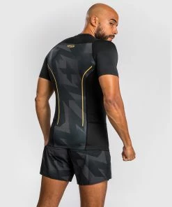 Venum Razor Rashguard Short Sleeves - Black/Gold -Boxing Sport Store 8 252F4 252F6 252Fa 252F846a8374ebf3d317185d6dae378fcb9e09d65c61 7 b1a235ed c1ee 4daa bf7a 1467868ced89