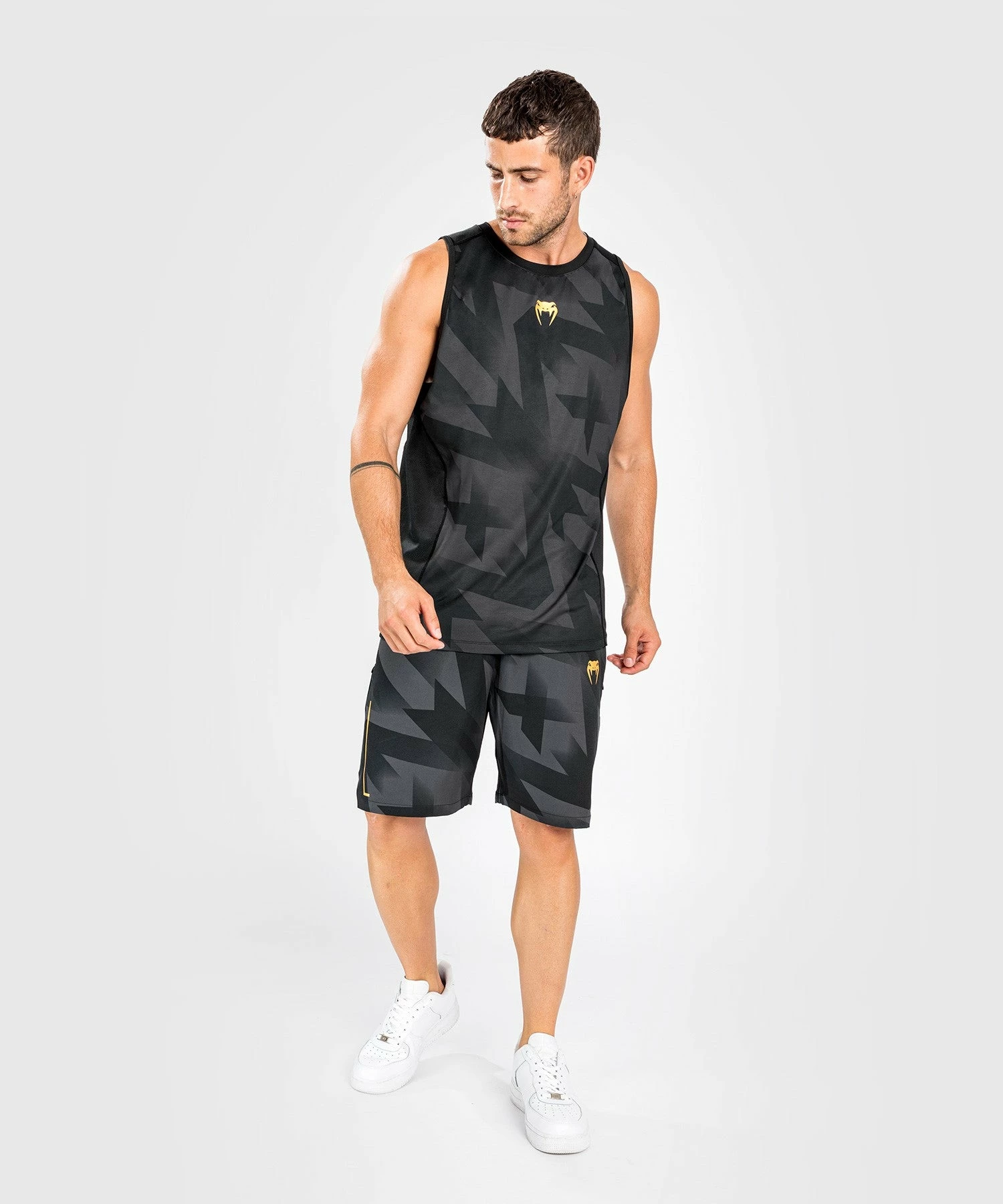 Venum Razor Dry Tech Tank Top - Black/Gold 4 Venum Razor Dry Tech Tank Top - Black/Gold - Image 2