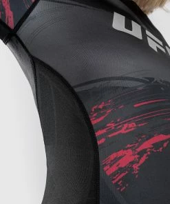 UFC Venum Authentic Fight Week Women's 2.0 Performance Long Sleeve Rashguard - Black/Red -Boxing Sport Store 8 252Fe 252Fa 252Fe 252F8eaed2edbca47a076861254c42e255ef63704ec2 VNMUFC 00115 001 12 0d8c0f4e 38fb 494c 9a78 21eafcf2ca77