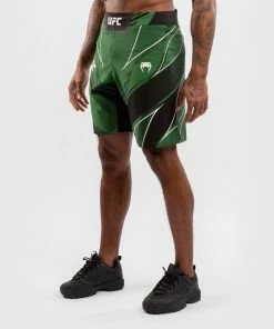 UFC Venum Authentic Fight Night Men's Shorts - Long Fit - Green -Boxing Sport Store 9 252F3 252F9 252Ff 252F939ff6ff9aa2a03556dbd2c3964ee64fe5eba359 VNMUFC 00002 005 02