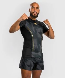 Venum Razor Rashguard Short Sleeves - Black/Gold -Boxing Sport Store 9 252F5 252F5 252Ff 252F955f4a06e90d38197f37143d5c92e8dc0be38fdb 5 095e79e2 4eb4 4167 828c 2c887a468720