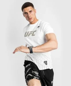 UFC Venum Authentic Fight Week Men's 2.0 Short Sleeve T-Shirt - White 11 UFC Venum Authentic Fight Week Men's 2.0 Short Sleeve T-Shirt - White -Boxing Sport Store 9 252Ff 252Fd 252F1 252F9fd1af7166a180f3ecdfb5f4fae62e406cb9ef14 VNMUFC 00137 001 03 247a0d91 43cf 44a3 a5ae 8bf08d40e8dd