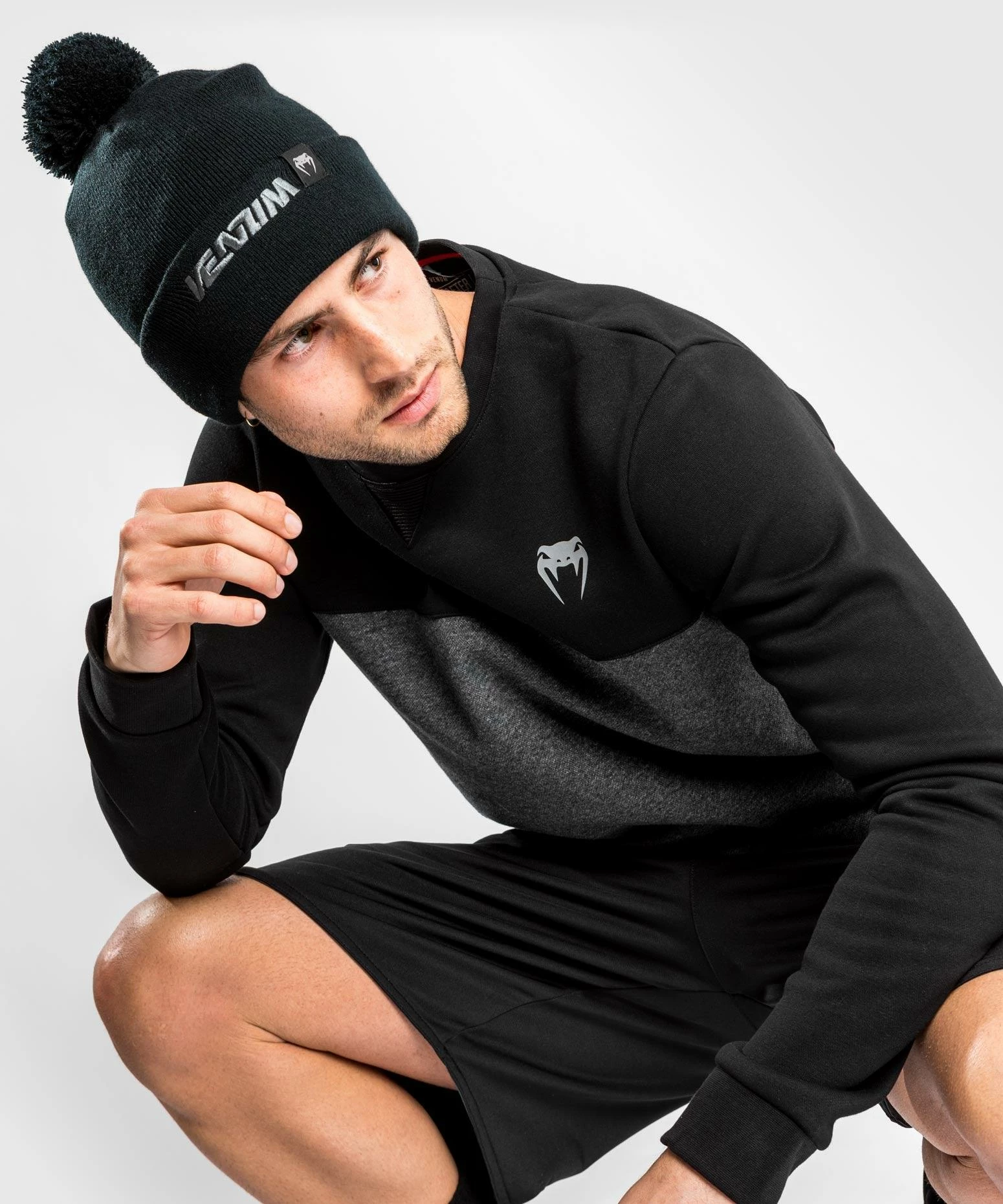 Venum Connect SL Beanie - Black 4 Venum Connect SL Beanie - Black - Image 2