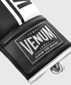 Venum Shield Pro Boxing Gloves - With Laces - Black/White 17 Venum Shield Pro Boxing Gloves - With Laces - Black/White -Boxing Sport Store IMG 8316 copie 1 3dd44100 f4af 4270 80c6 9fa298c9e986