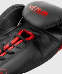 Venum Giant 2.0 Pro Boxing Gloves - With Laces - Black/Red -Boxing Sport Store IMG 8323 copie eee79a5e 1749 4864 9d96 0d571891eebd