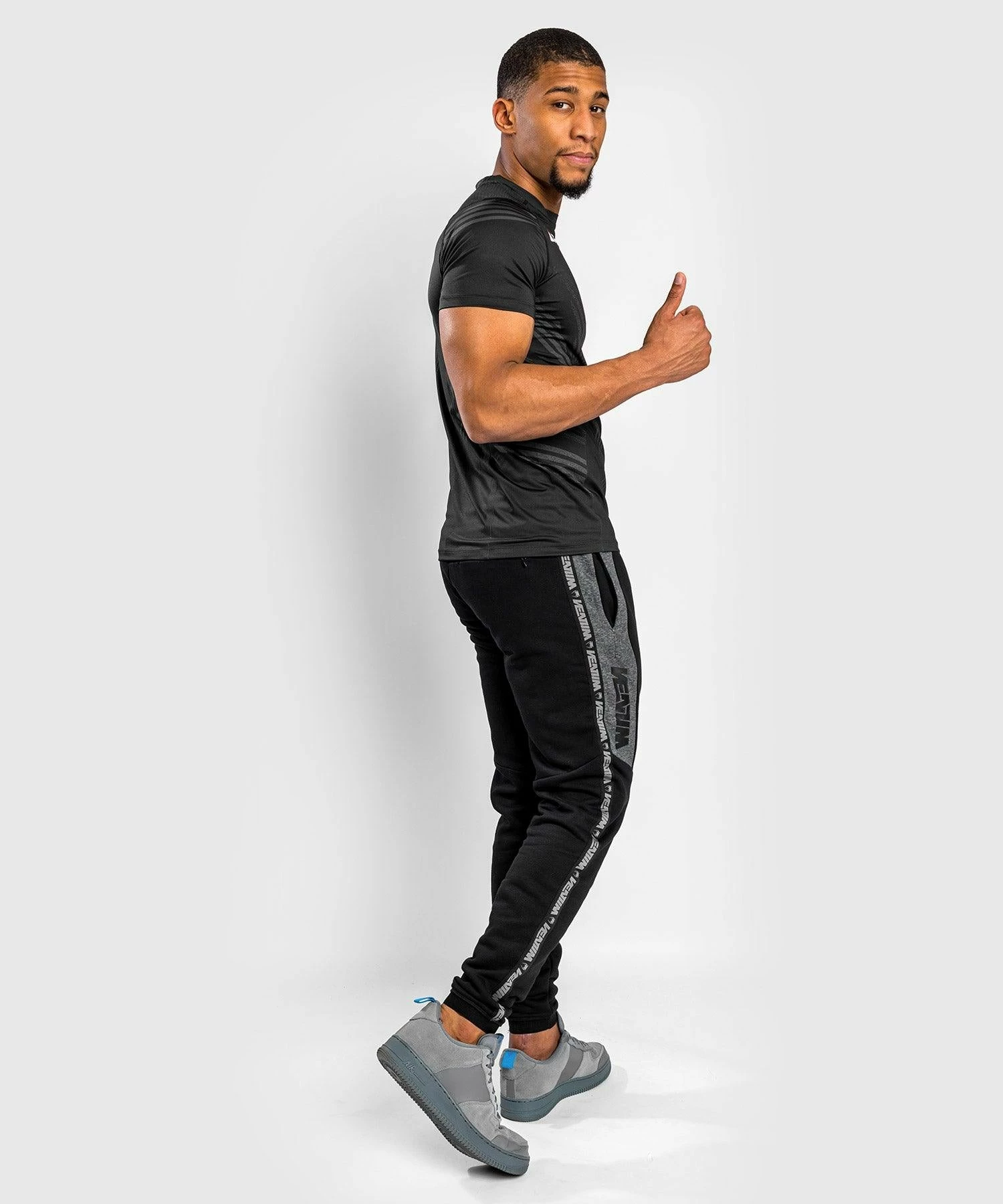 Venum Connect Jogger - Black/Black 6 Venum Connect Jogger - Black/Black - Image 4