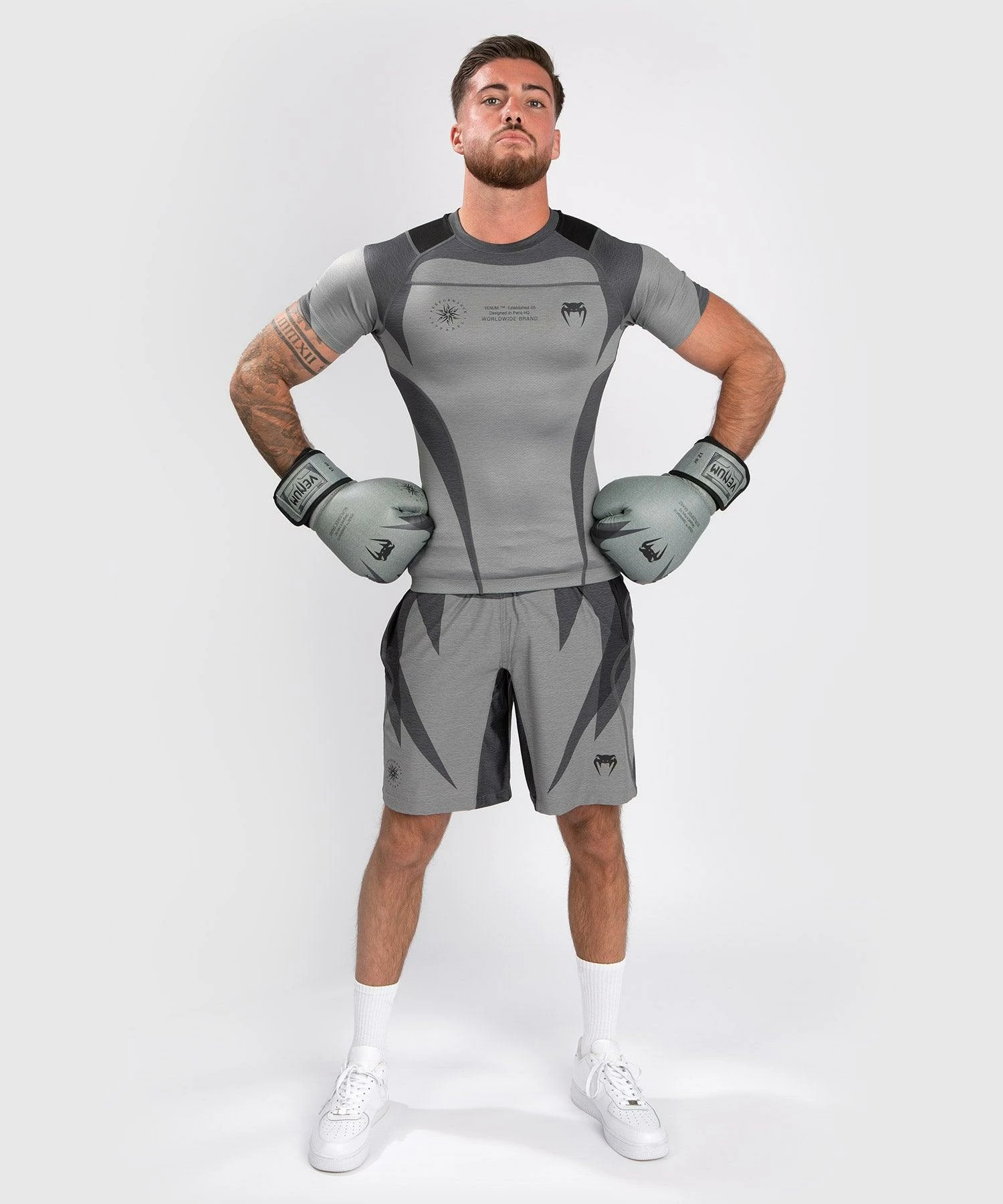 Venum Stone Rashguard - Short Sleeves - Mineral Green 3 Venum Stone Rashguard - Short Sleeves - Mineral Green