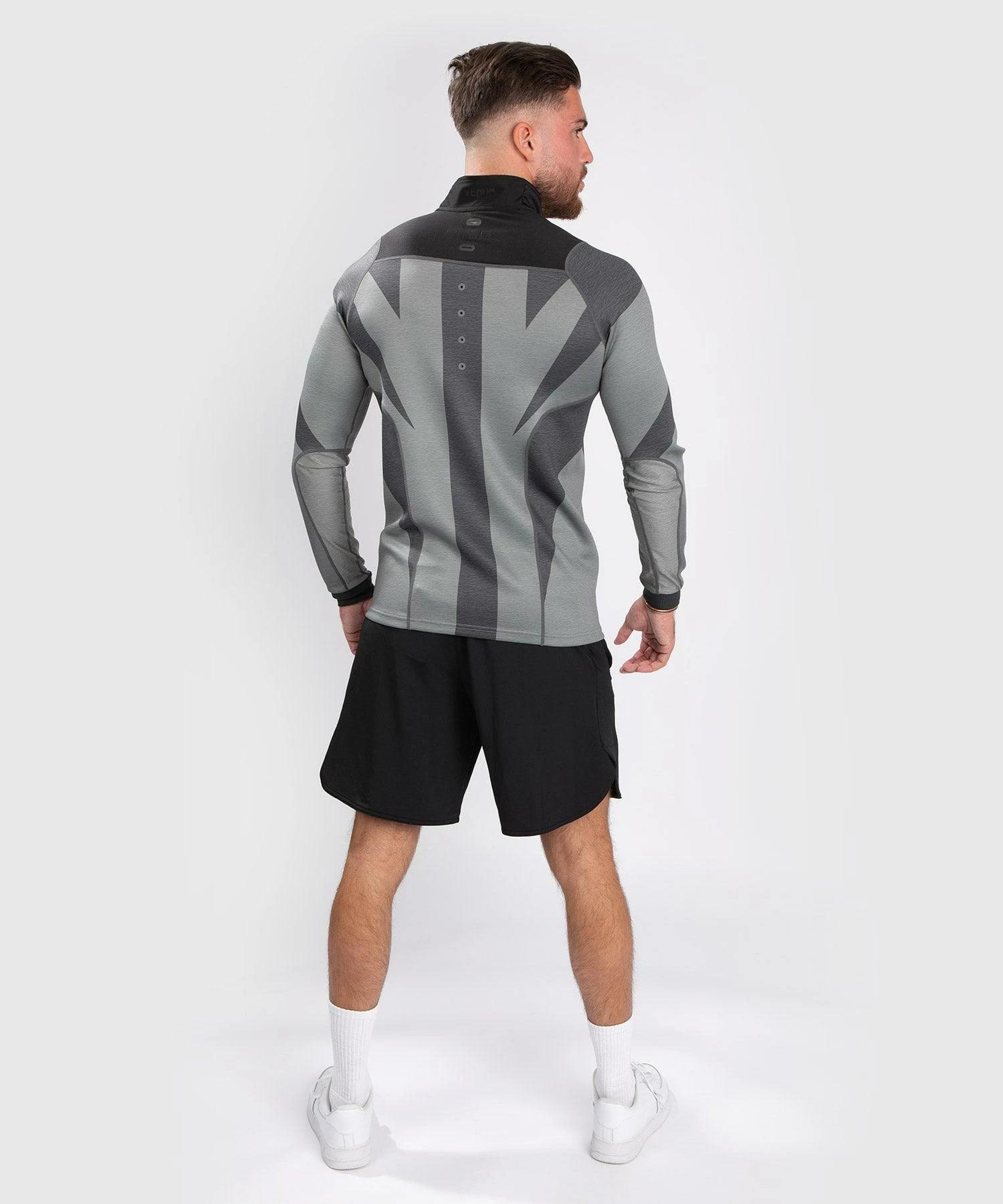 Venum Stone Winter Dry Tech - Long Sleeves - Mineral Green 7 Venum Stone Winter Dry Tech - Long Sleeves - Mineral Green - Image 5