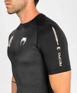 Venum Reorg Rashguard - Short Sleeves - Black -Boxing Sport Store a 252F9 252F5 252Fa 252Fa95a7c01bb7302b9bea4b616a9eac868d5bef60e RASH SS REOG BLACK 09