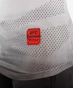 UFC Venum Authentic Fight Week 2 Women's Short Sleeve T-shirt - White -Boxing Sport Store a 252Fb 252F6 252F8 252Fab68a96ec1e2c197787d691571d4480cf7baa825 VNMUFC 00076 002 06 d7551225 3447 400d aa03 2fa6ed665524