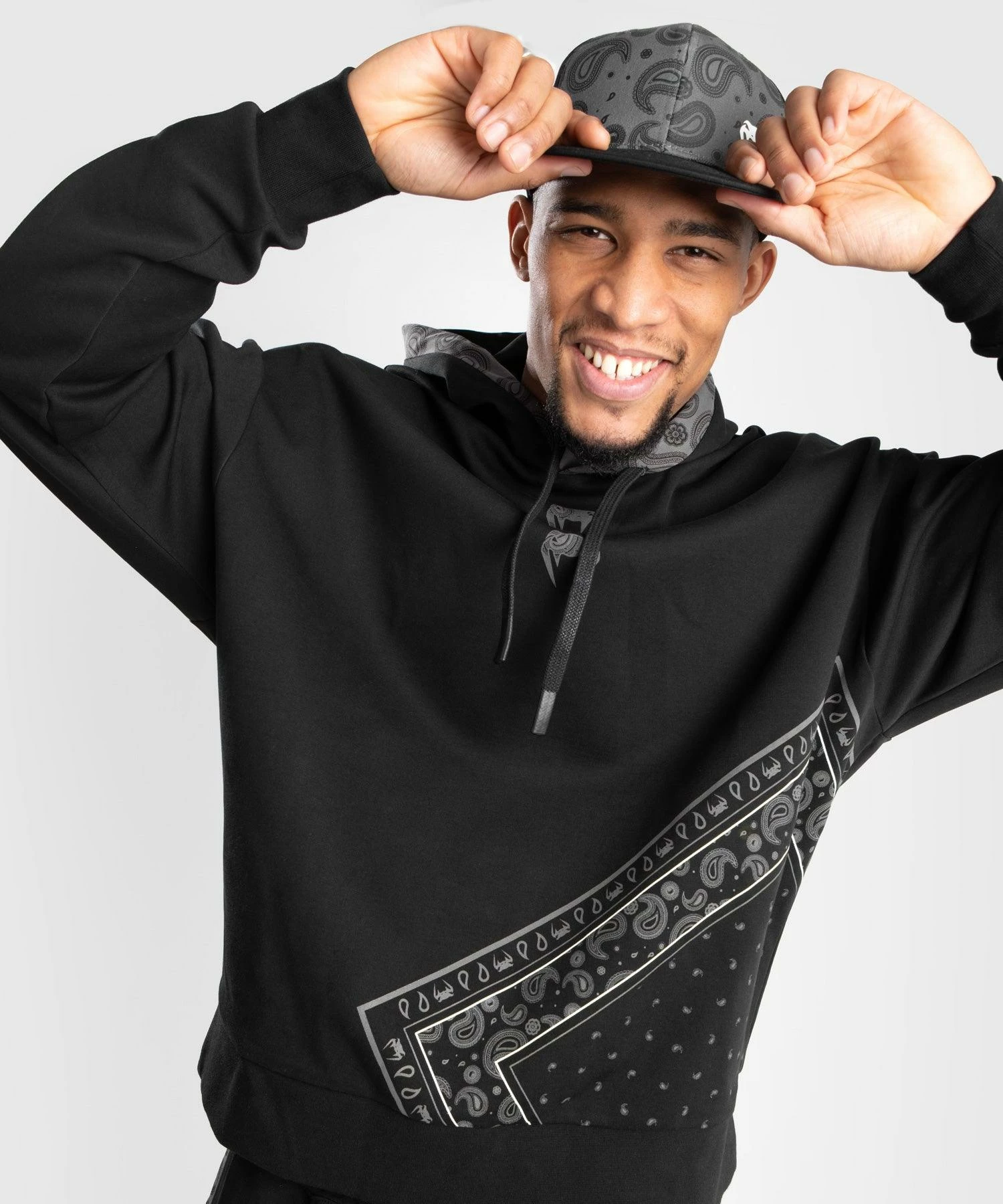 Venum Cali 34 Cap - Black 4 Venum Cali 34 Cap - Black - Image 2