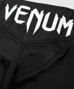 Venum Light 3.0 Fightshorts - Black/White -Boxing Sport Store a 252Fe 252F0 252F9 252Fae09428cbae827664040d10cbe90f7b9f02337dc FS LIGHT 3.0 BLACK 05