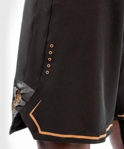 Venum Light 4.0 Fightshort - Black/Bronze -Boxing Sport Store b 252Ff 252F2 252Fa 252Fbf2ad39d6e8493e9e99e767abe6da953163698f6 FS LIGHTS4.0 BLACK BRONZE 10