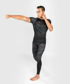 Venum Phantom Rashguard Short Sleeves - Black/Red 10 Venum Phantom Rashguard Short Sleeves - Black/Red -Boxing Sport Store c 252F0 252Fb 252F7 252Fc0b76cfaebfb4c9f42b31792c7a0aaa704660c12 RASH SS PHANTOM 06 ecb3bf44 f29d 48a9 950b 6aabf47360a4
