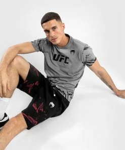 UFC Venum Authentic Fight Week Men's 2.0 Short Sleeve T-Shirt - Grey -Boxing Sport Store c 252Fe 252F7 252F0 252Fce7039bab9b515c47862261917333d9a768d53fa VNMUFC 00109 010 04 941b7e97 a2df 4d35 b73f c863799e3ea1