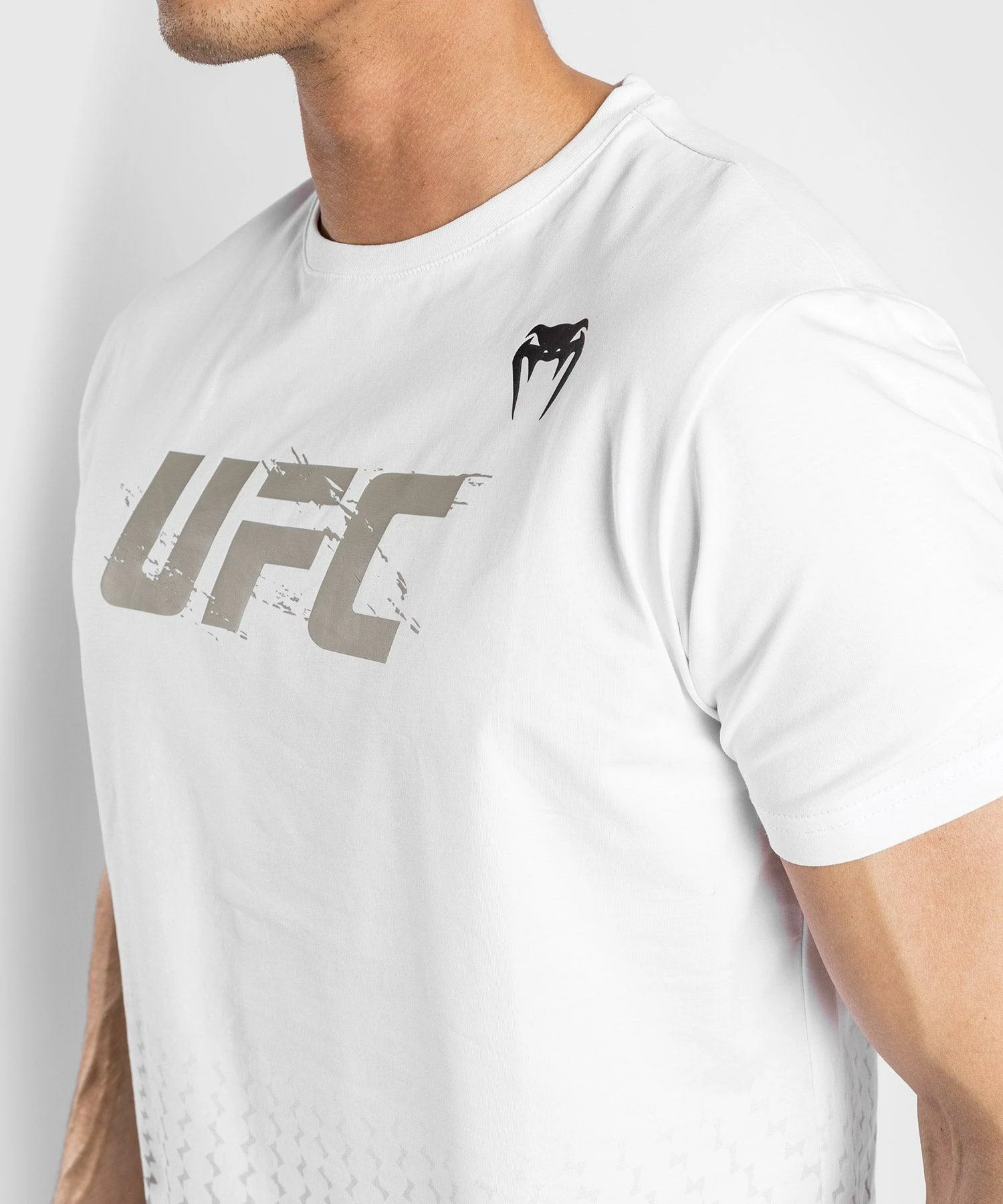 UFC Venum Authentic Fight Week Men's 2.0 Short Sleeve T-Shirt - White 9 UFC Venum Authentic Fight Week Men's 2.0 Short Sleeve T-Shirt - White - Image 7