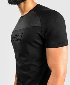 Venum Okinawa 3.0 T-Shirt - Black/Red -Boxing Sport Store d 252F8 252F5 252F2 252Fd852fdae1de305cf841b9fb77a597f2da5e65392 5U0A9583