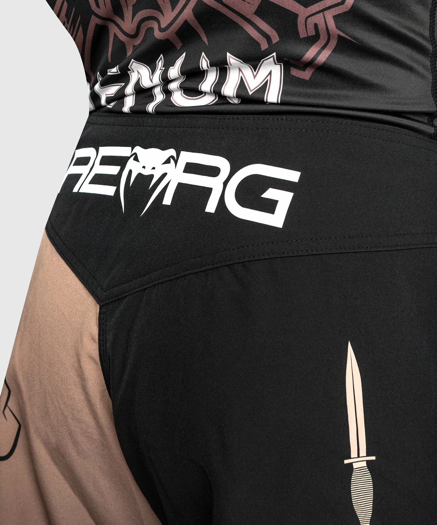 Venum Reorg Fightshorts - Black 7 Venum Reorg Fightshorts - Black - Image 5