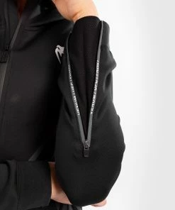 UFC Venum Authentic Fight Night Women's Walkout Hoodie - Black -Boxing Sport Store d 252Fb 252Ff 252F5 252Fdbf5e9ae7af7a58e5687551b65a9c7f108eaae3b VNMUFC 00013 001 09