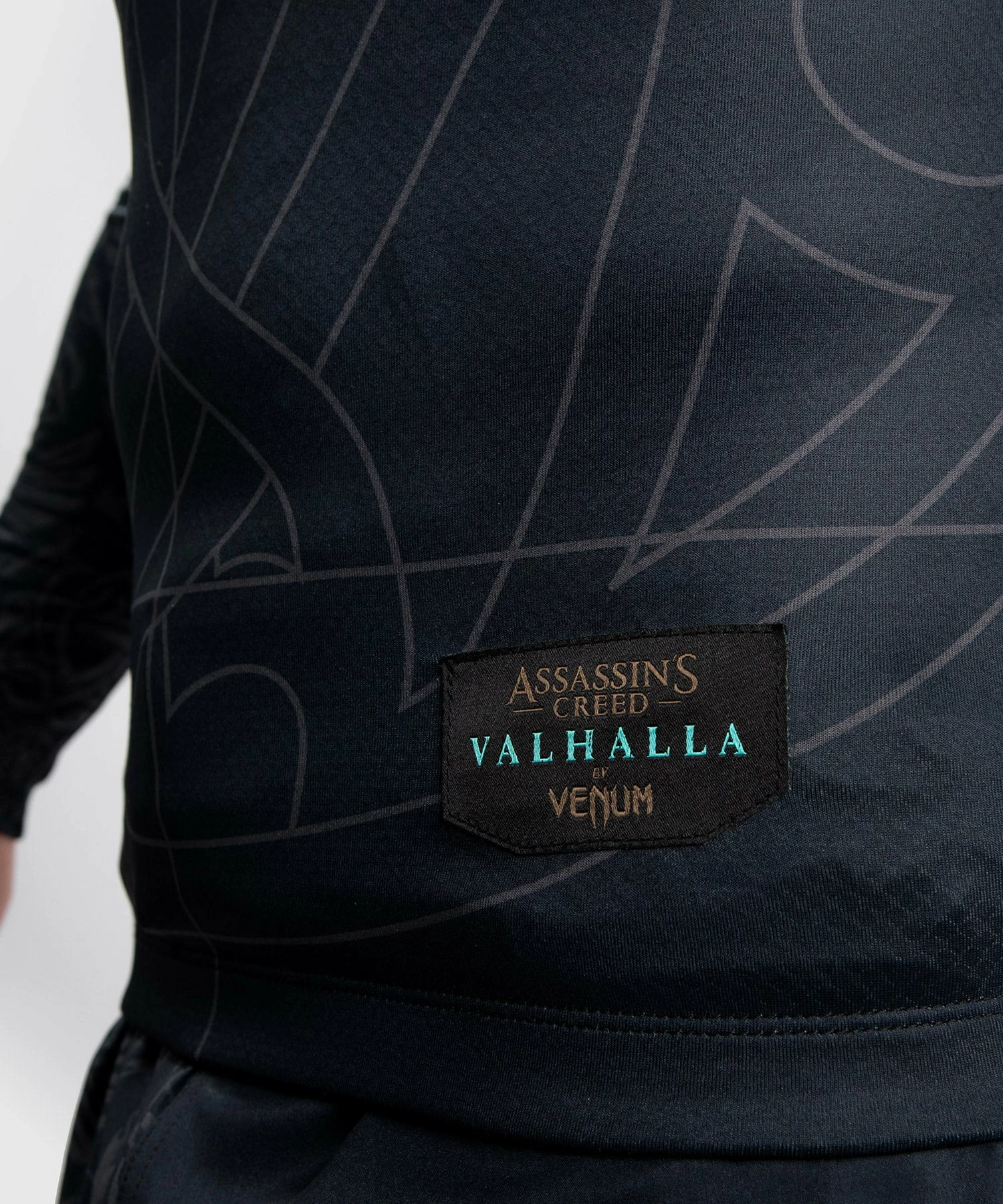 Venum Assassin's Creed Reloaded Rashguard - Long Sleeves - Black 11 Venum Assassin's Creed Reloaded Rashguard - Long Sleeves - Black - Image 9